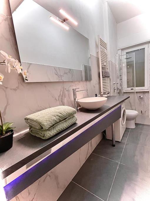 Tiffany'S House B&B Milano Exteriör bild